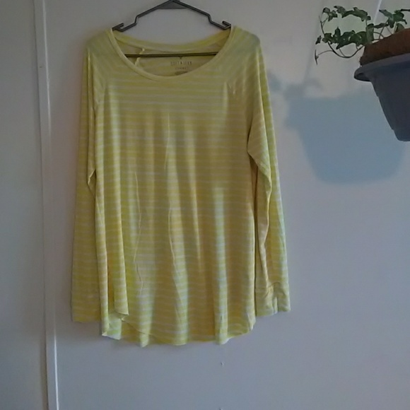 American Eagle Outfitters Tops - AEO Soft and Sexy Jegging Tee